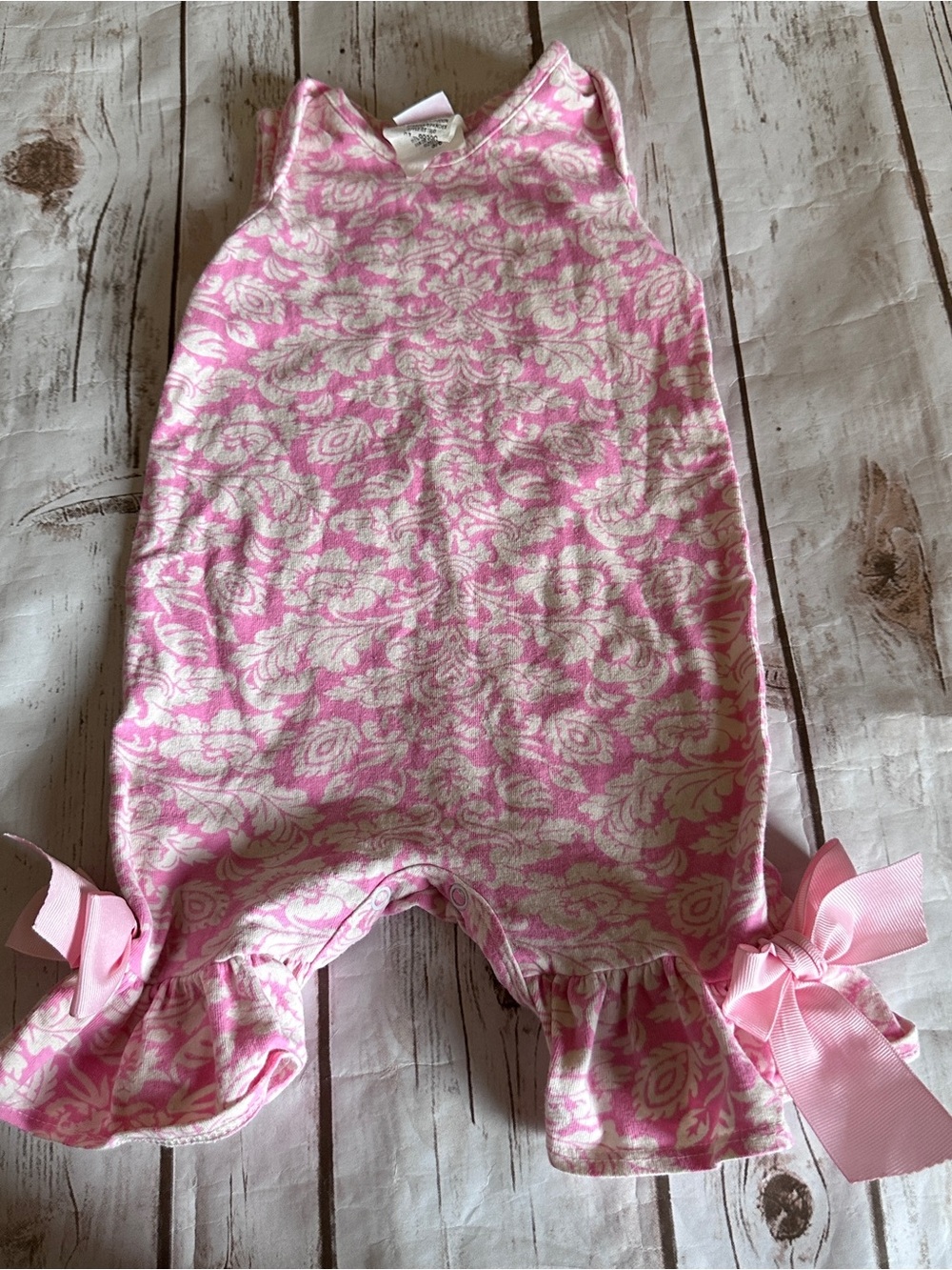 Ricrac & Ruffles floral romper with bows, size 3/6 months vguc